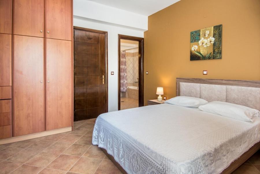 Villa Irida Afrato Kültér fotó