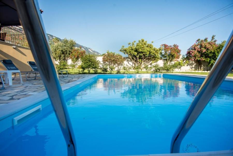 Villa Irida Afrato Kültér fotó